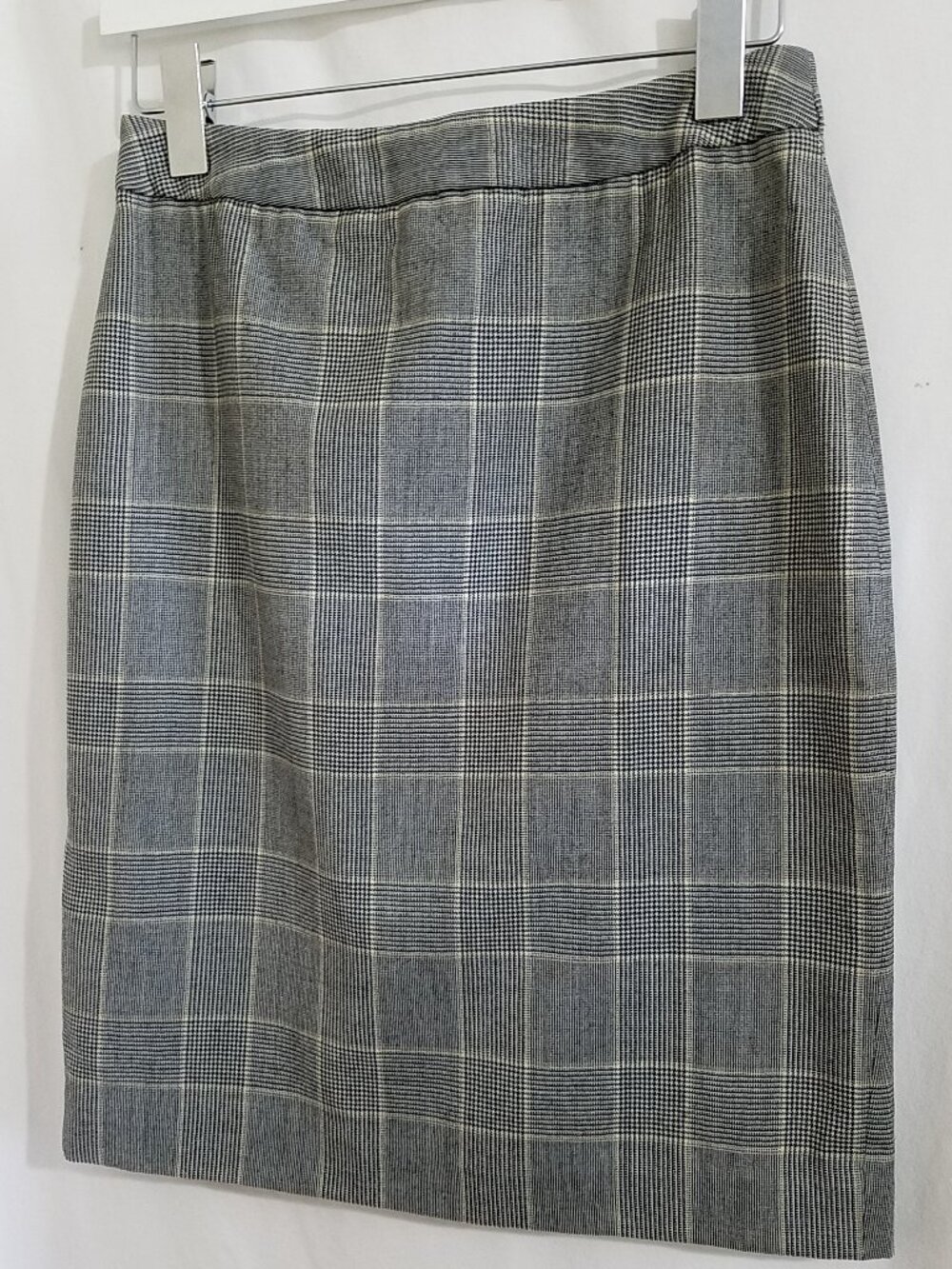 Brooks Brothers 346 – 100% Wool Glen Plaid Skirt – Size 2 🌿